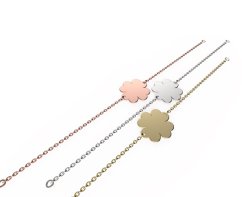 Zlatý náramok so štvorlístkom