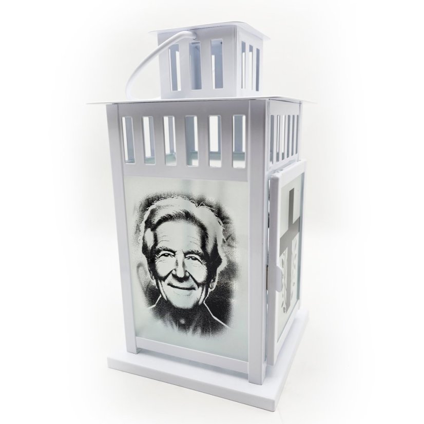 Lampáš s gravírovanou fotografiou a textom A