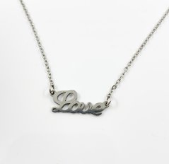 Přívěsek Love s řetízkem