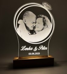 Gravírovaná fotografia s led podsvietením zásnuby