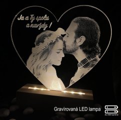 Gravírovaná fotografia v srdci s led podsvietením
