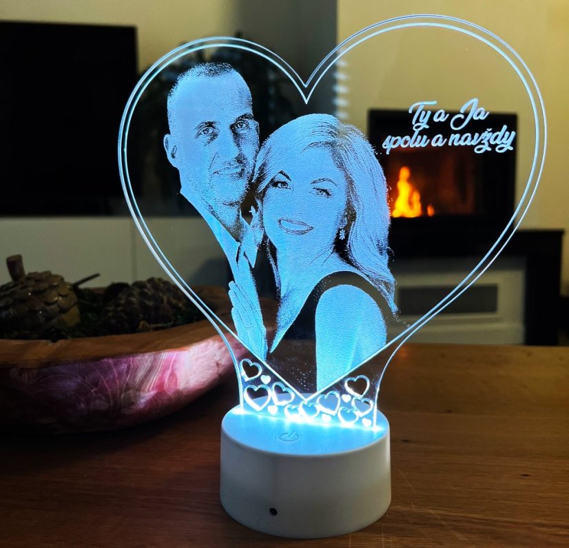 Gravírovaná LED lampa srdce