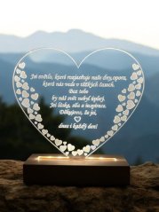 Personalizovaná LED lampa ve tvaru srdce s gravírováním – originální dárek plný lásky a vděku