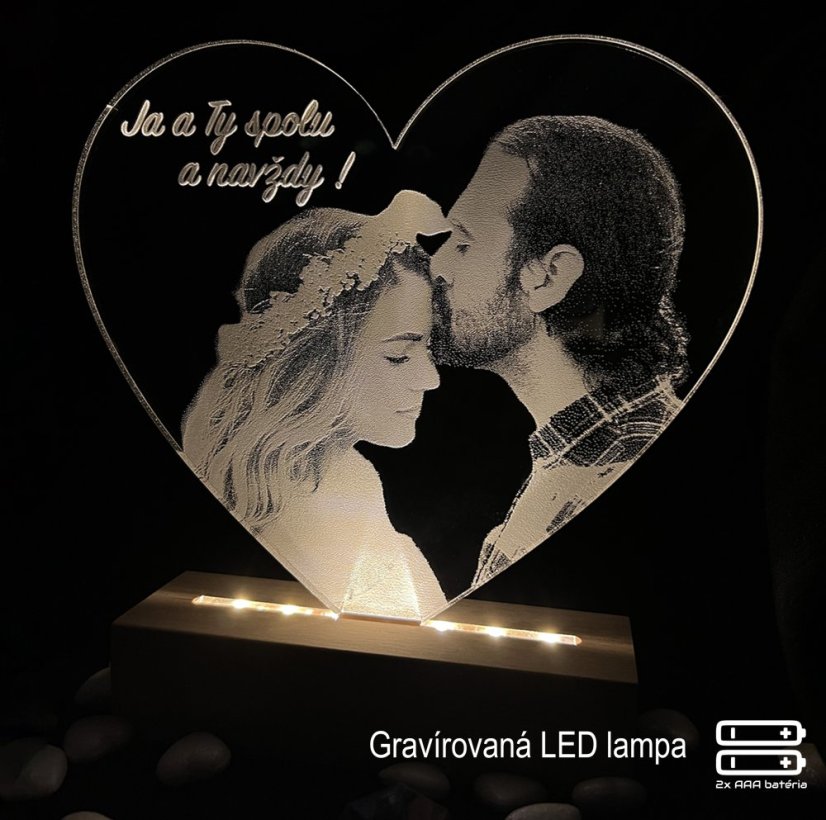 Gravírovaná fotografia v srdci s led podsvietením