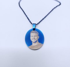 Gravírovaný prívesok oval limitovaná edícia